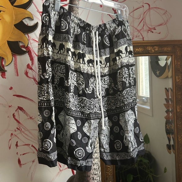 Elephant Print Black and White Boho Hippie Shorts Free Size - Picture 3 of 16